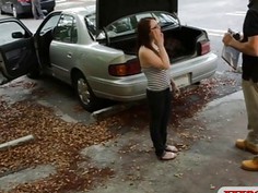 Babe in glasses gets her twat screwed by nasty pawn guy