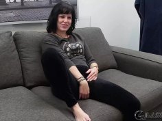 Karlee paige takes hard pink cock deep in her ass - anal teen casting